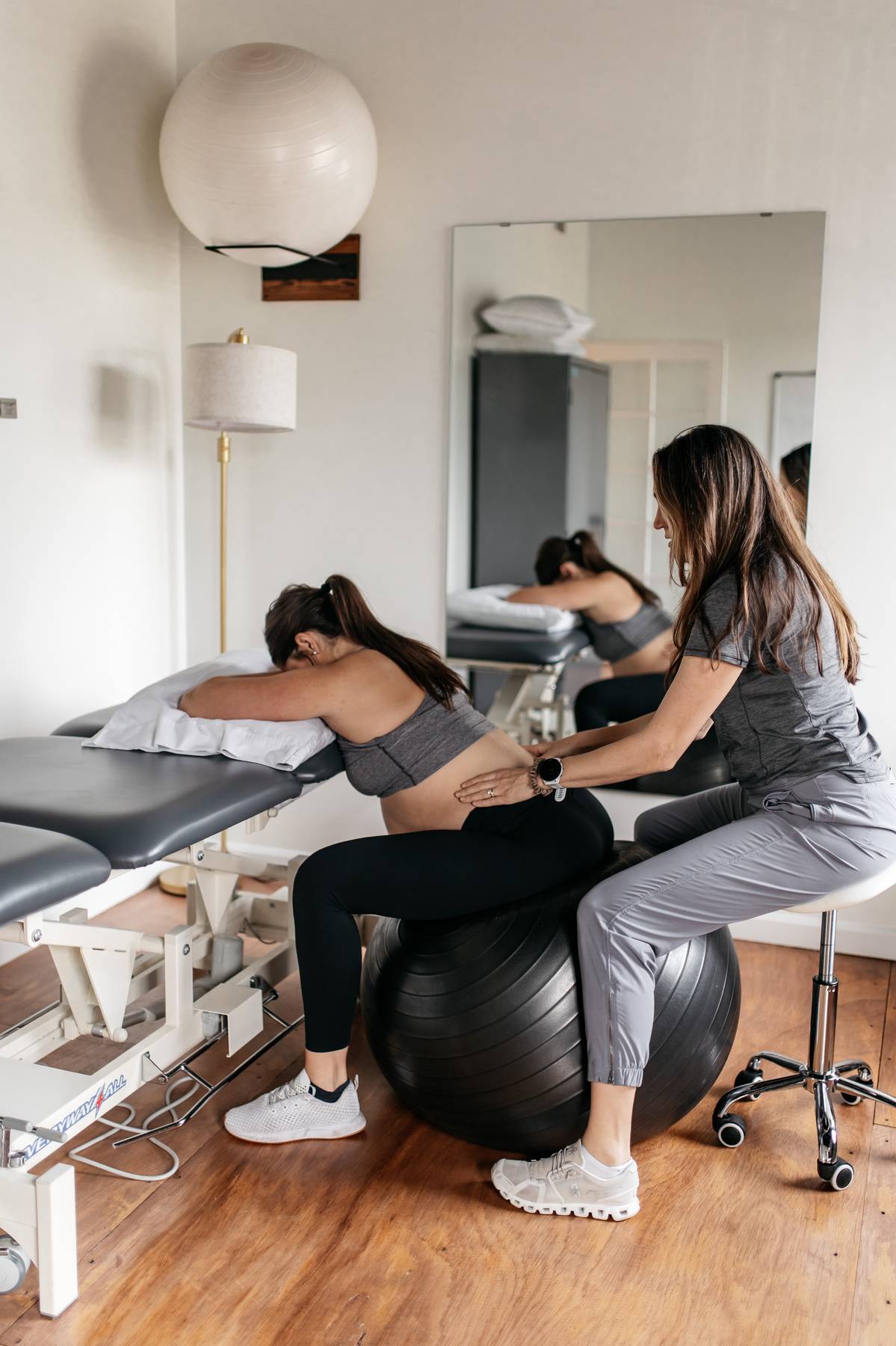 Pregnancy physical therapy support